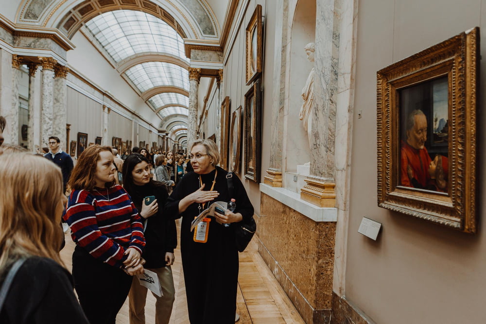 Museum Tour Guide